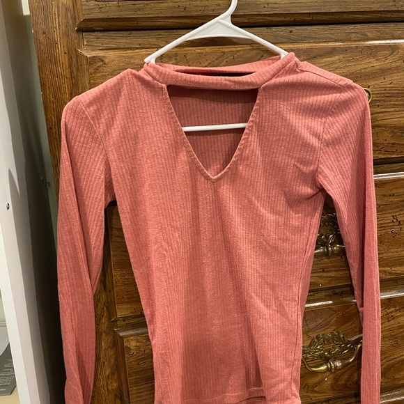 Pink choker top - Picture 2 of 3